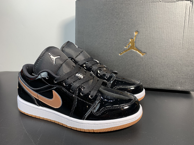 复制Air Jordan 1 Low 554723-032