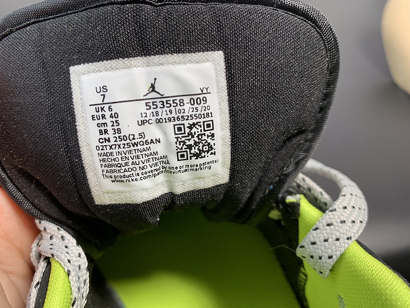 Air Jordan 1 Low 'Venom Green' 553558-009