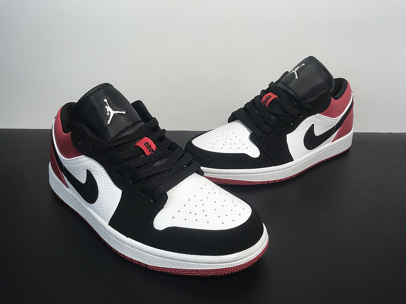 Nike Air Jordan 1 Low Black Toe 553558-116