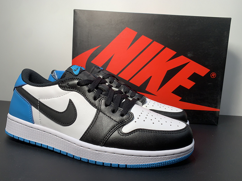 Air Jordan 1 Low OG UNC CZ0790-104