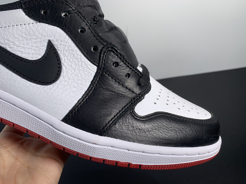 Air Jordan 1  Low OG “Black Toe”CZ0790-106