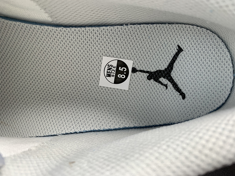 Air Jordan 1 Low DC9036-100