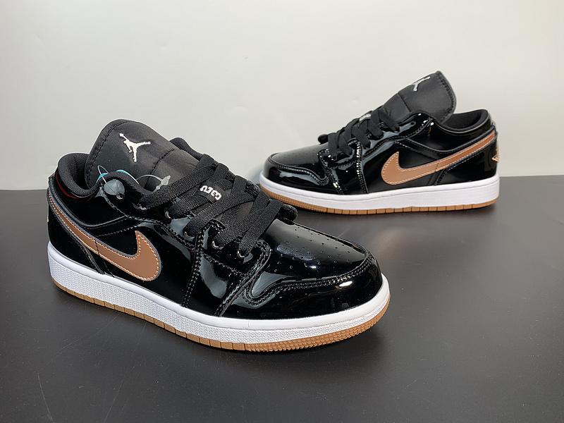 复制Air Jordan 1 Low 554723-032