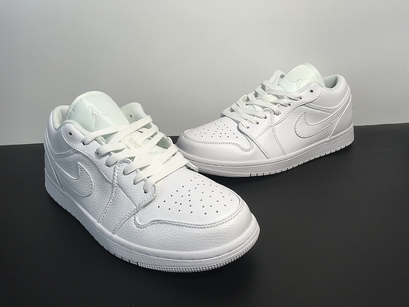 Nike Air Jordan 1 Low 553558-111