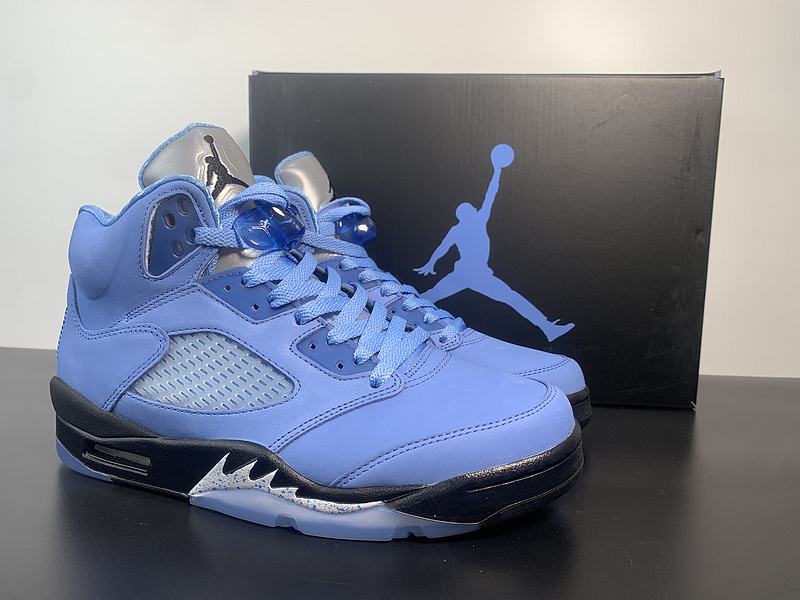 Air Jordan 5 “UNC