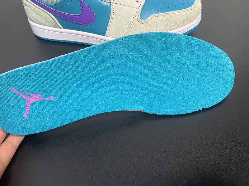 Air Jordan 1 Low X4334-300