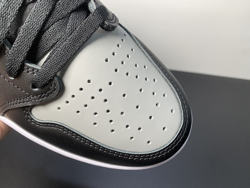 Air Jordan 1 Low OG”Black Toe CZ0790-106