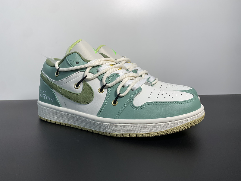 Air Jordan 1 Low FD9906 131
