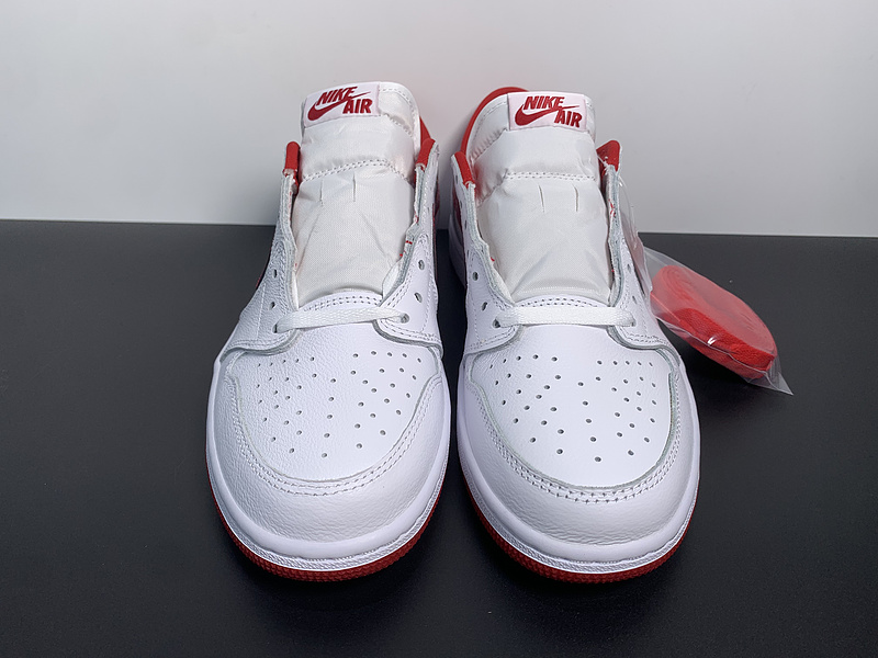 Air Jordan 1 Retro Low 705329-101