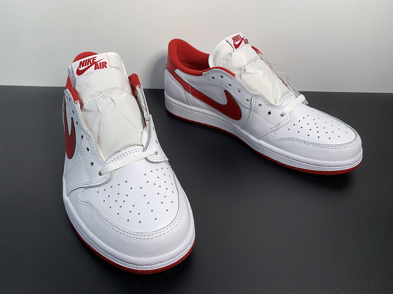 Air Jordan 1 Retro Low 705329-101