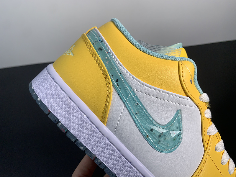 Air Jordan 1 Low DX4375-800