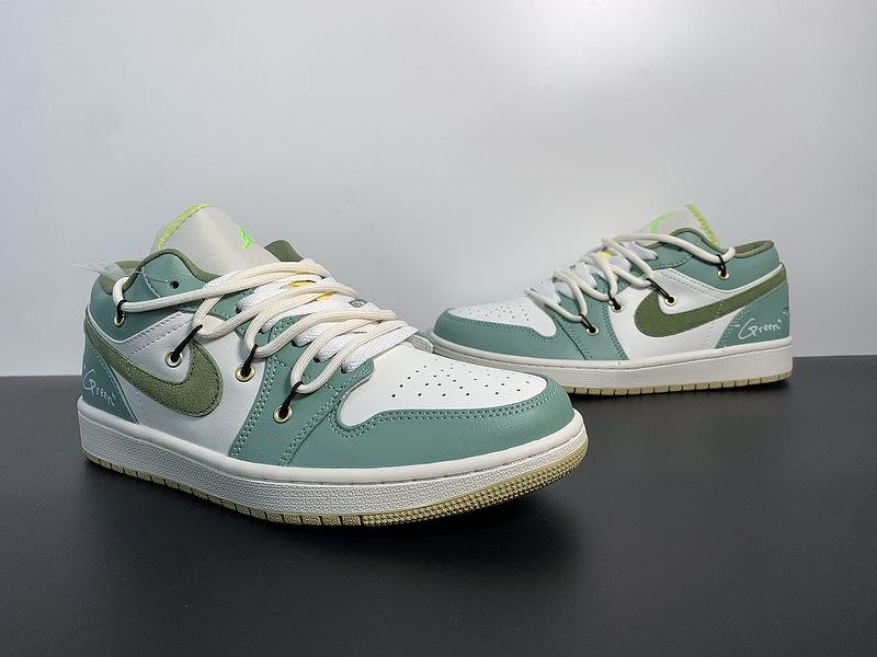 Air Jordan 1 Low FD9906 131