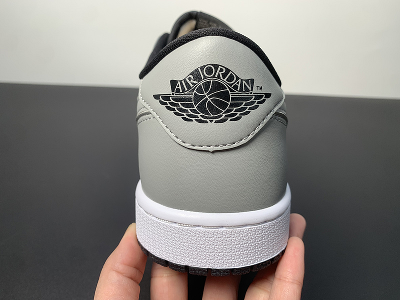 Air Jordan 1 Low OG”Black Toe CZ0790-106