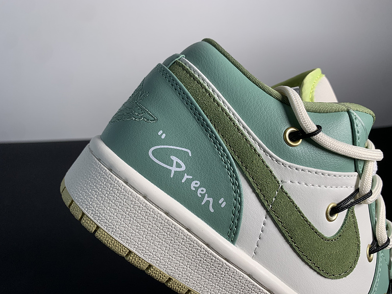 Air Jordan 1 Low FD9906 131