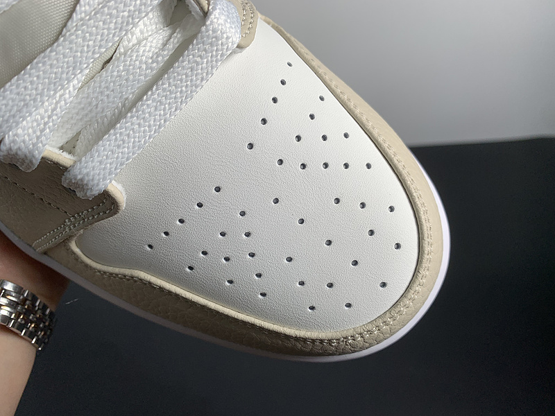 Air Jordan 1 Low FB7168-121