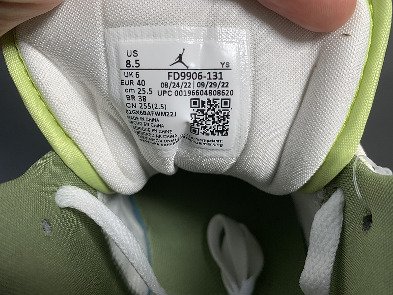 Air Jordan 1 Low FD9906 131