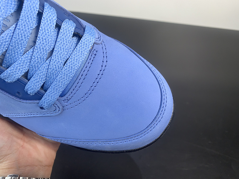 Air Jordan 5 “UNC