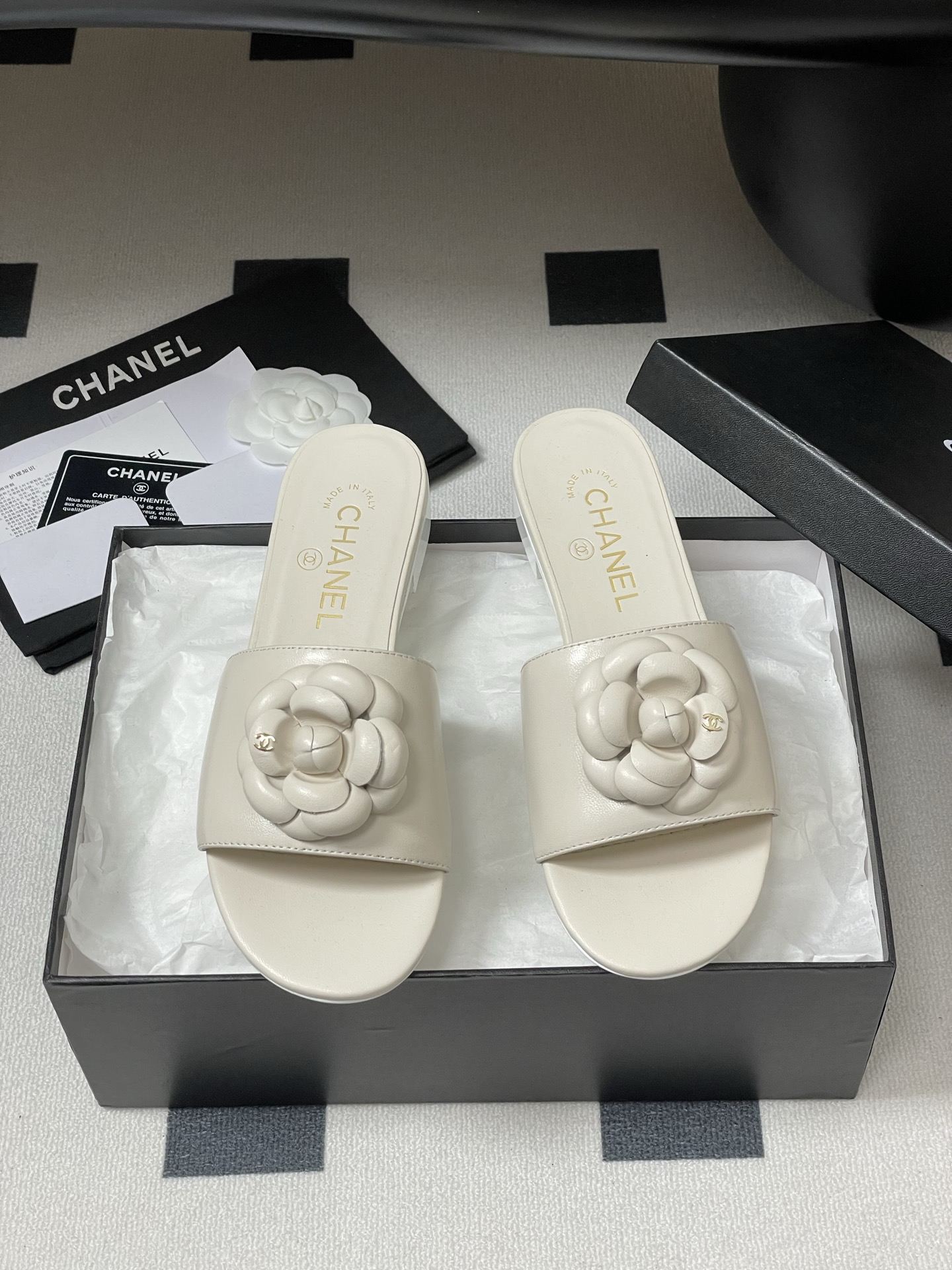 Chan*l 2025 Slides-1CM（EU35-41)