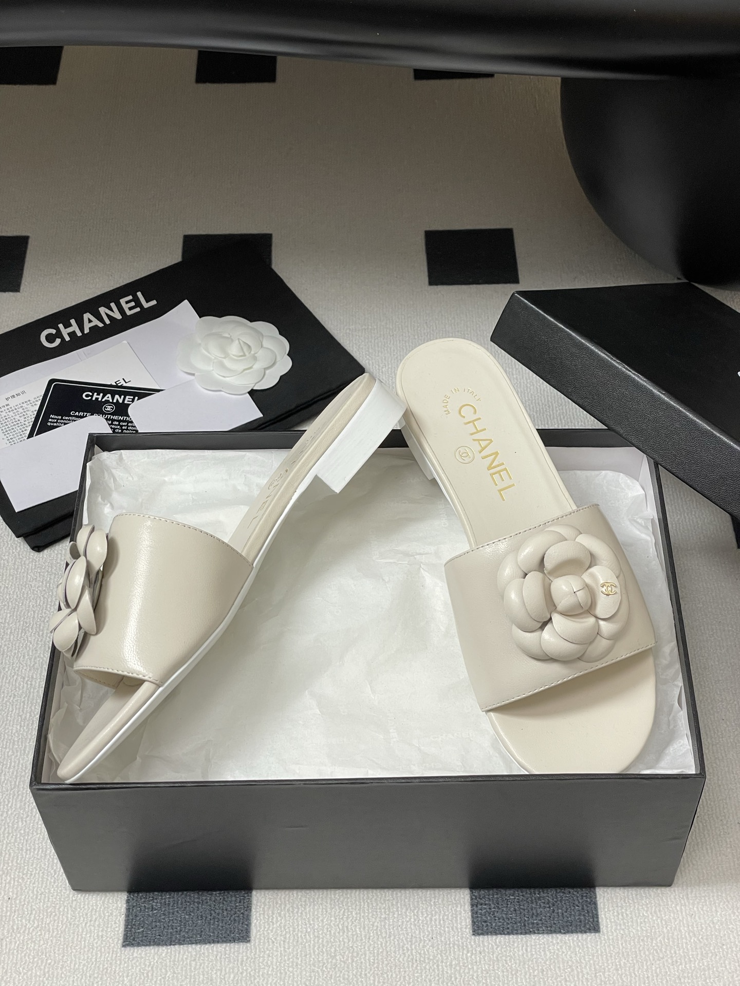 Chan*l 2025 Slides-1CM（EU35-41)