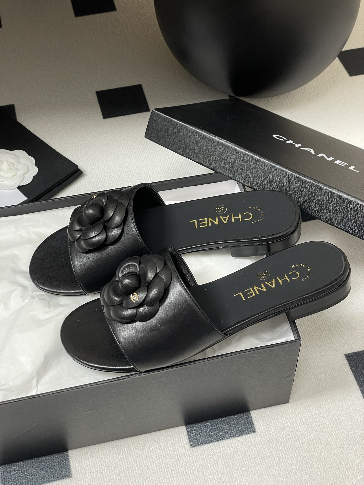 Chan*l 2025 Slides-1CM（EU35-41)