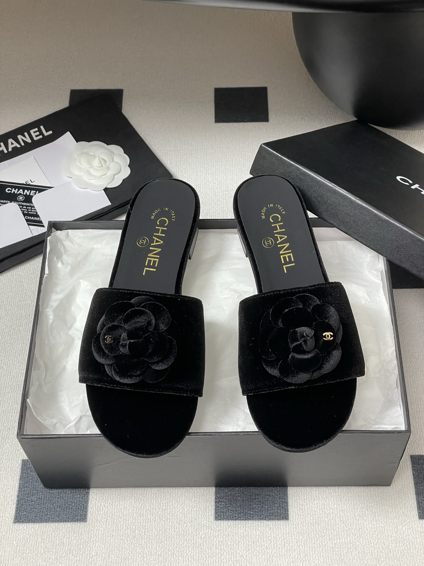 Chan*l 2025 Slides-1CM（EU35-41)