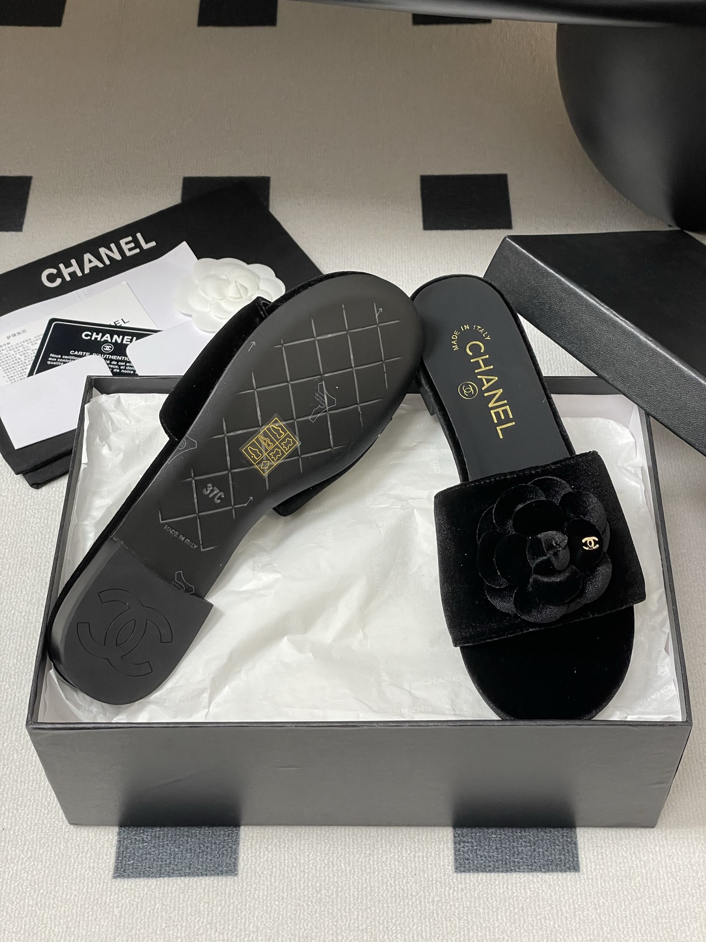 Chan*l 2025 Slides-1CM（EU35-41)