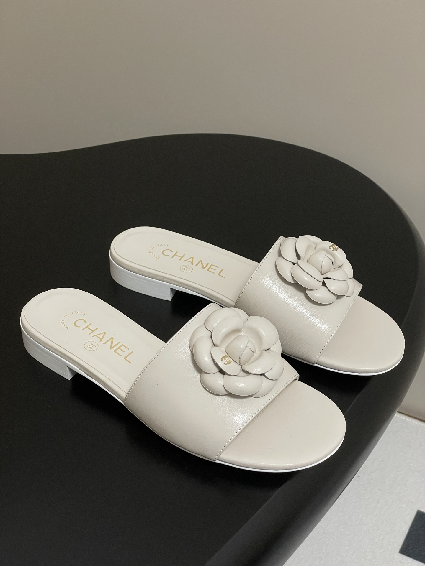 Chan*l 2025 Slides-1CM（EU35-41)