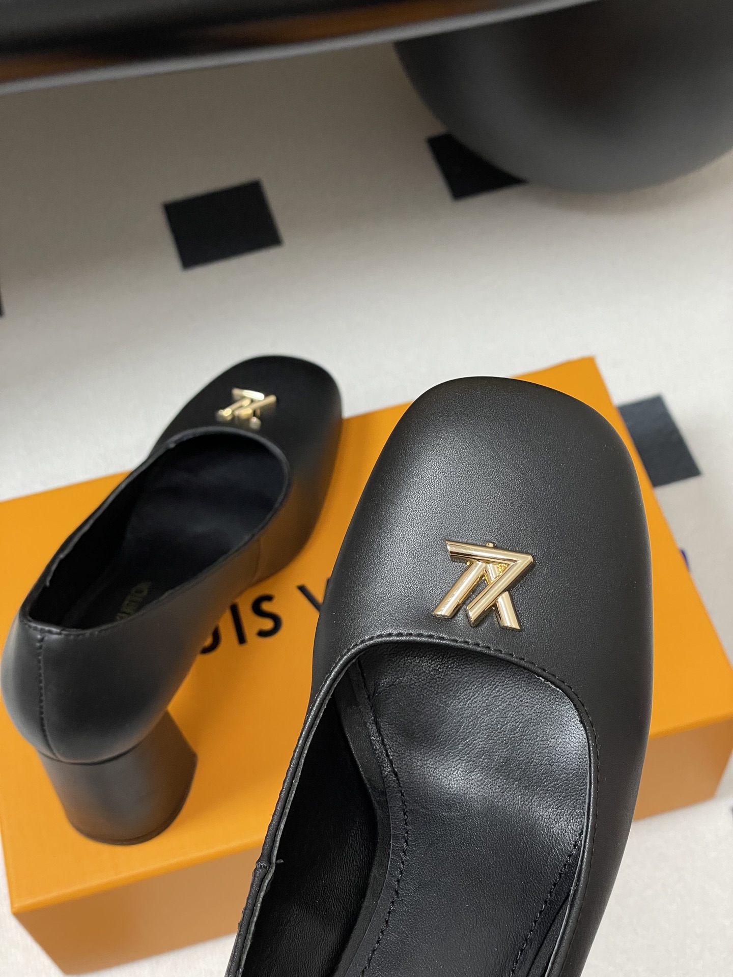 Louis Vuitton 2025SS Swing Mary Jane Heels-8.5CM(EU35-41)