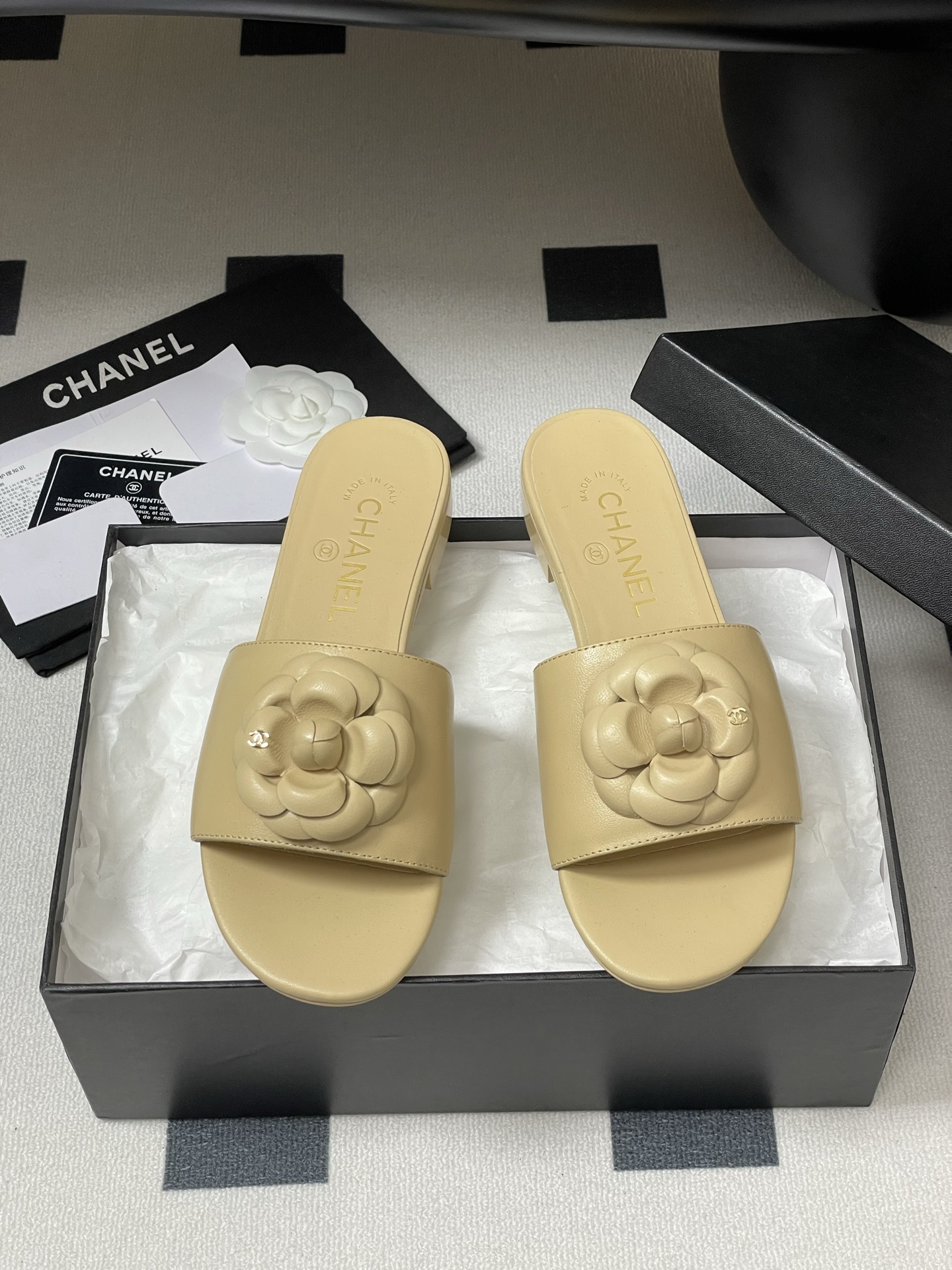 Chan*l 2025 Slides-1CM（EU35-41)