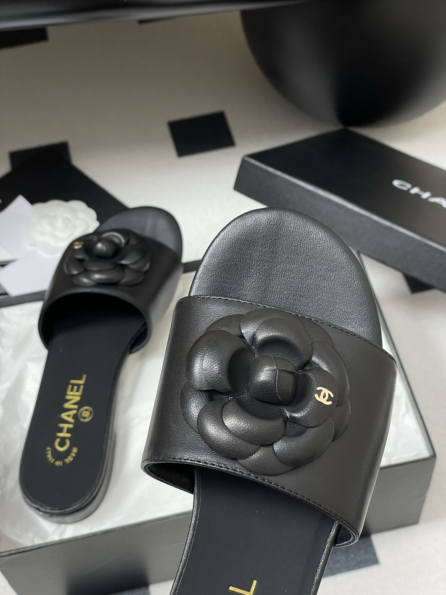 Chan*l 2025 Slides-1CM（EU35-41)