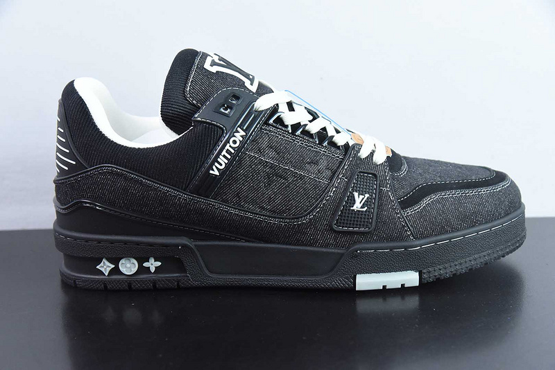 Louis Vuitton Trainer Sneakers(EU35-45)