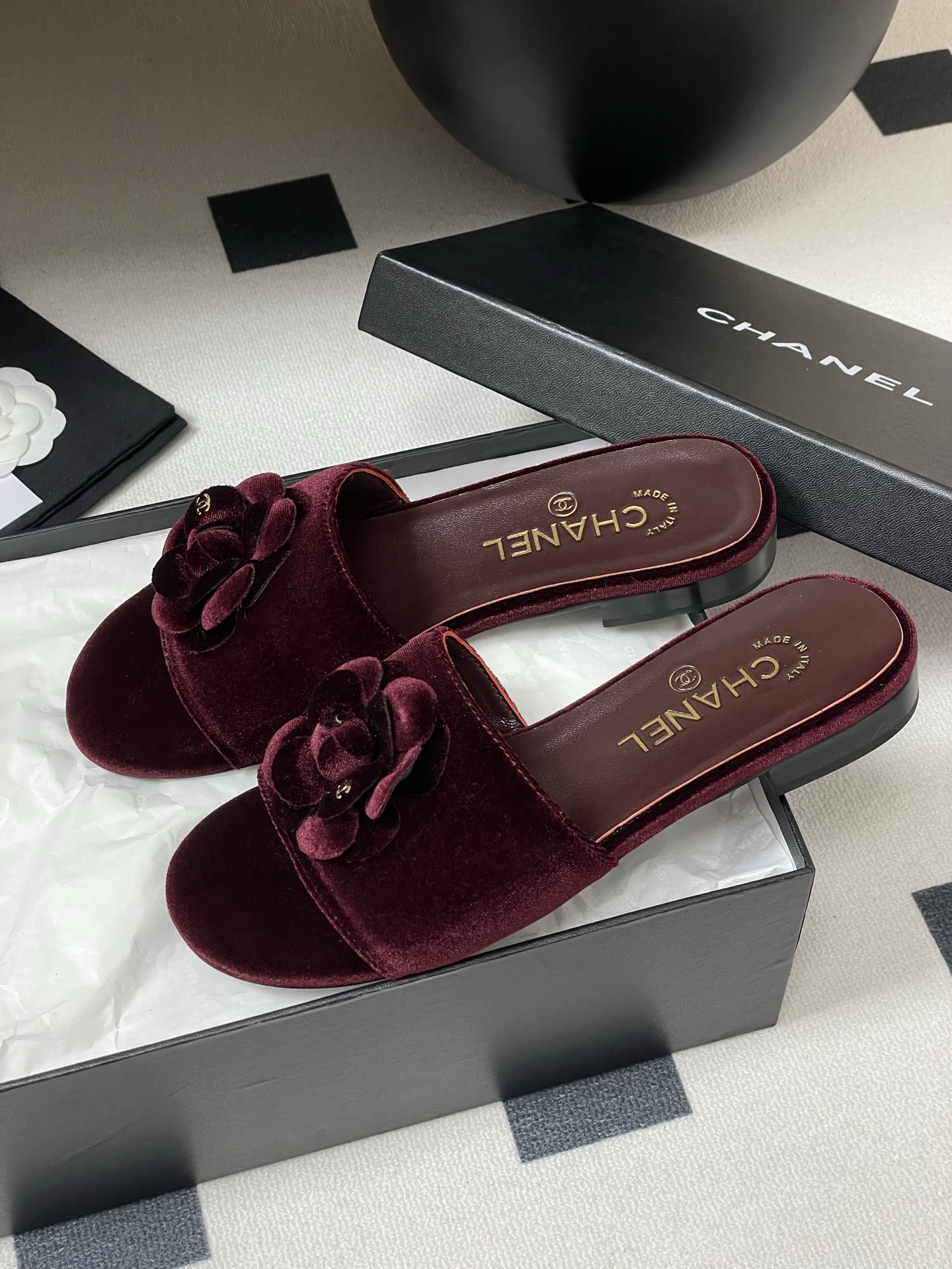 Chan*l 2025 Slides-1CM（EU35-41)