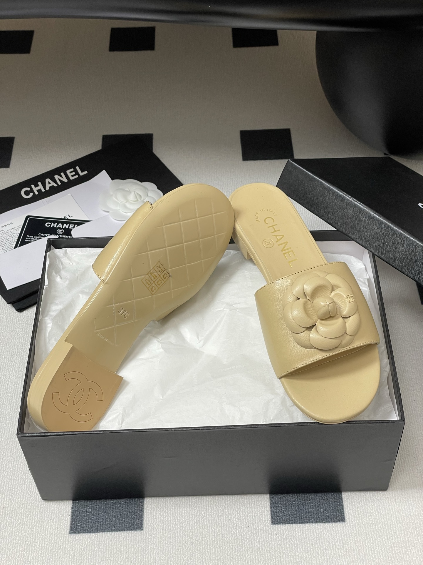 Chan*l 2025 Slides-1CM（EU35-41)