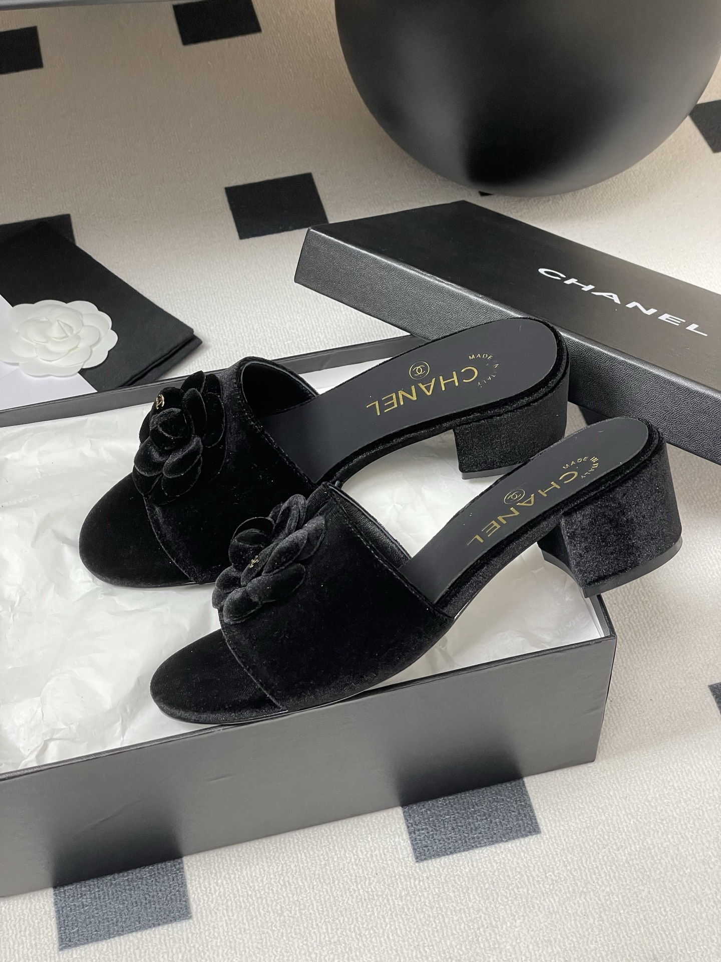 Chan*l 2025 Slides-5CM（EU35-41)