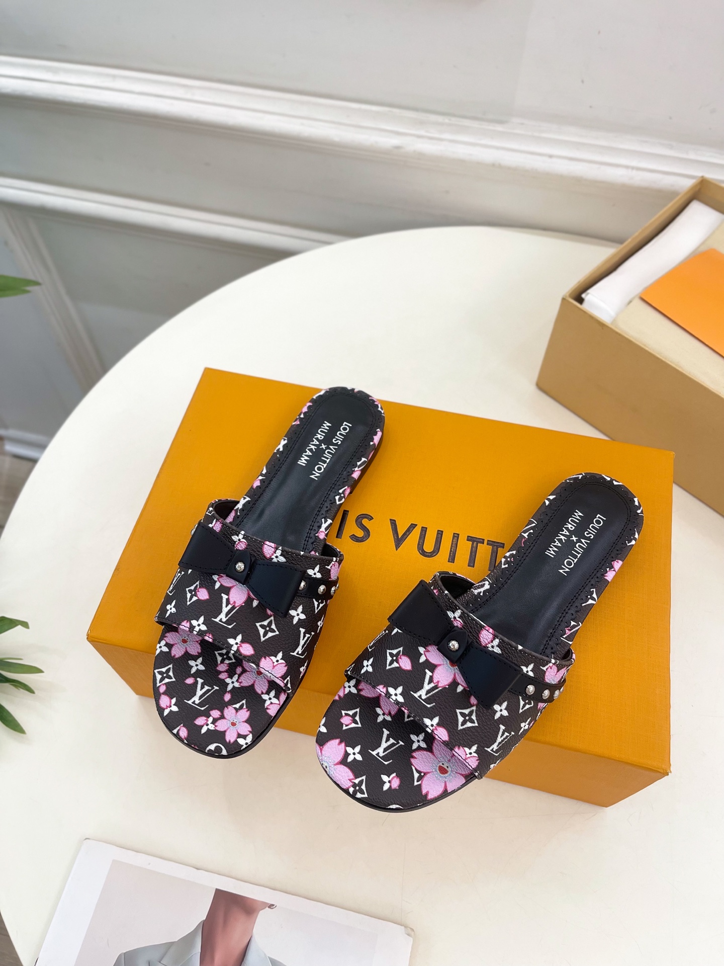Louis Vuitton 2025SS Slides(EU35-42)