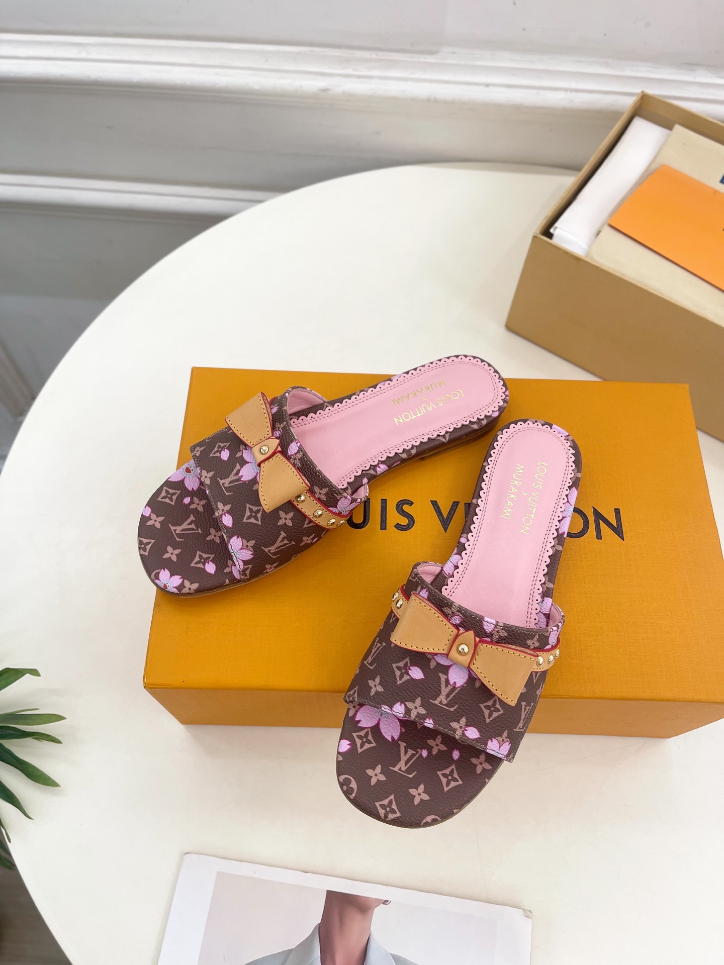 Louis Vuitton 2025SS Slides(EU35-42)