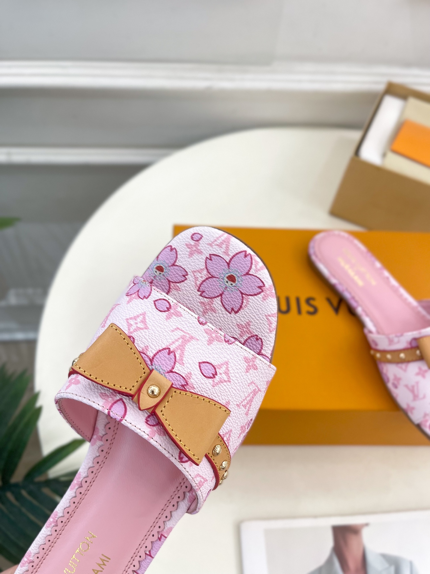 Louis Vuitton 2025SS Slides(EU35-42)