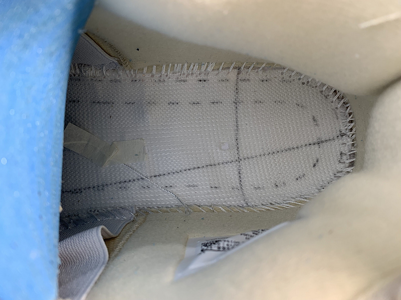 OFF-WHITE x AJ4 WMNS CV9388-100