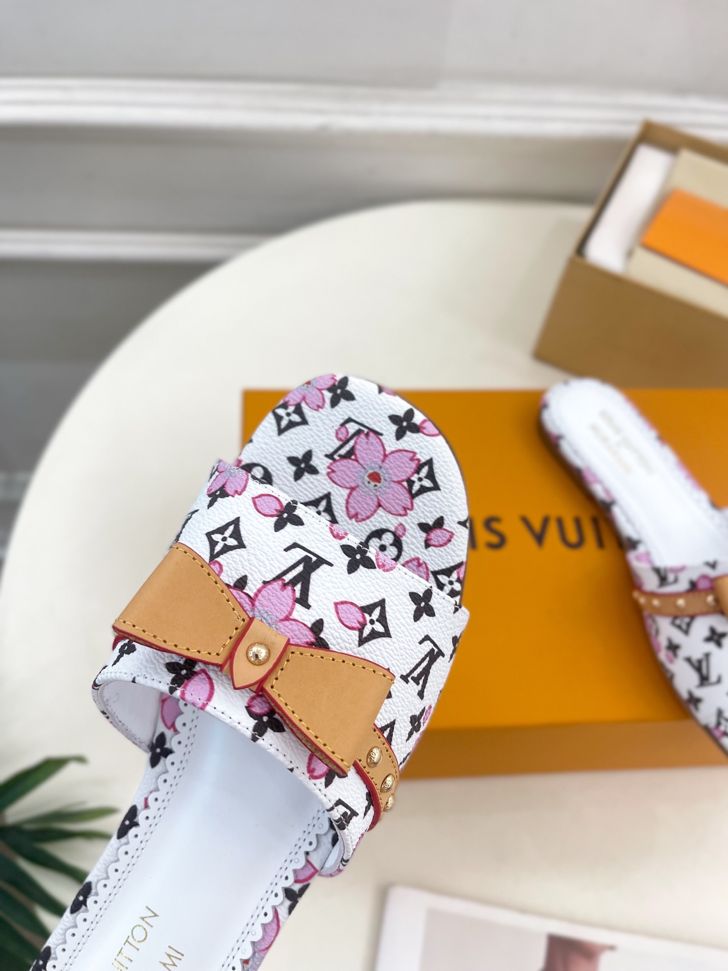 Louis Vuitton 2025SS Slides(EU35-42)