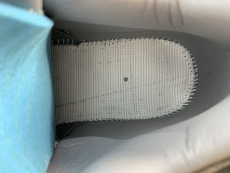 KAWS x Air Jordan 4 Cool Grey 930155-003