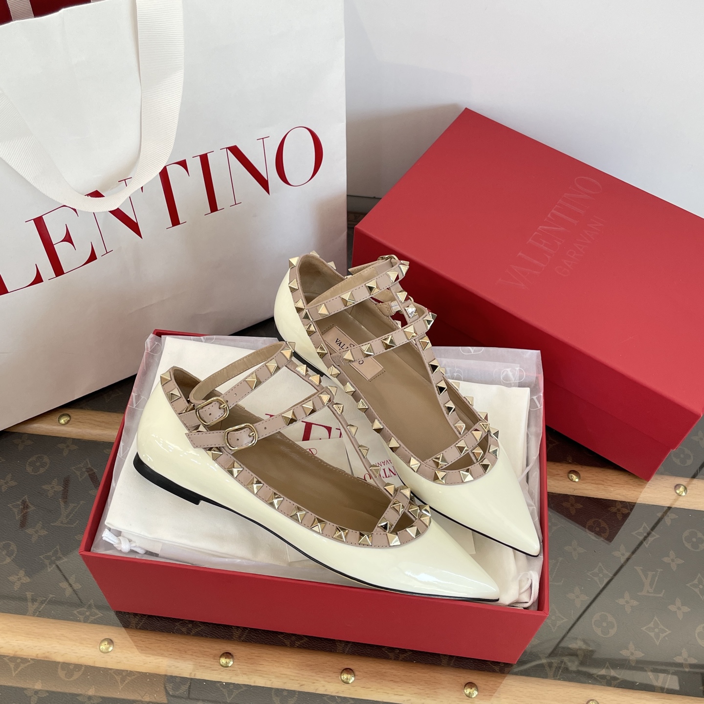 Valentino Rockstud Flat(EU35-41)
