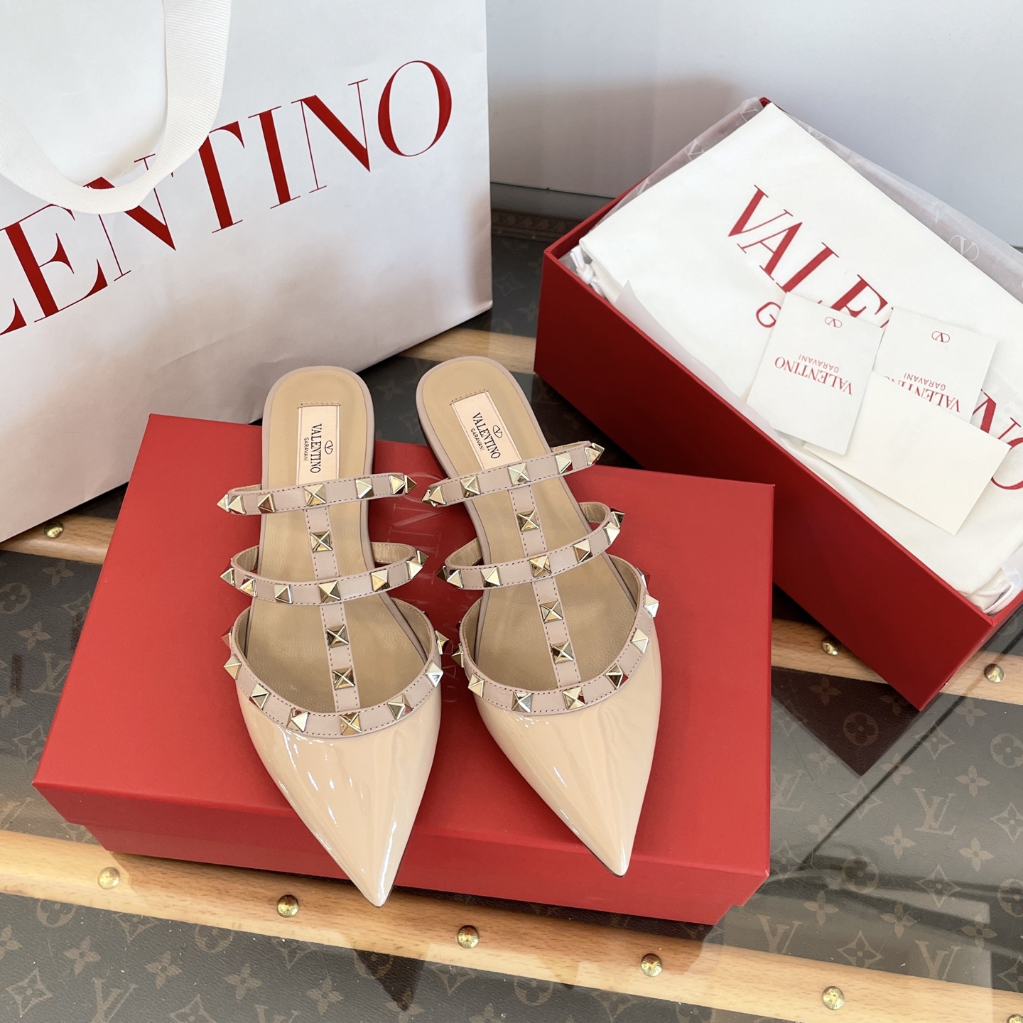 Valentino Rockstud  Flat Patent Leather(EU35-41)