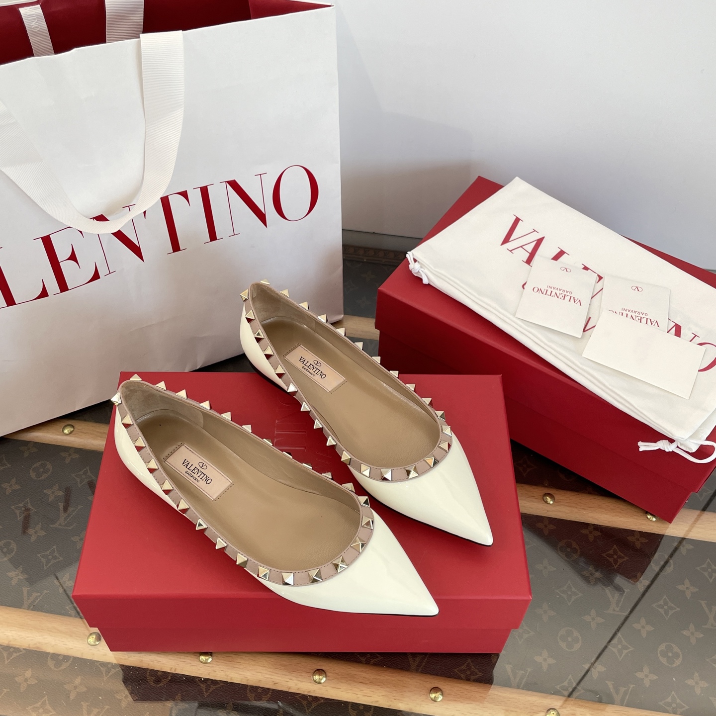 Valentino Rockstud Flat(EU35-41)