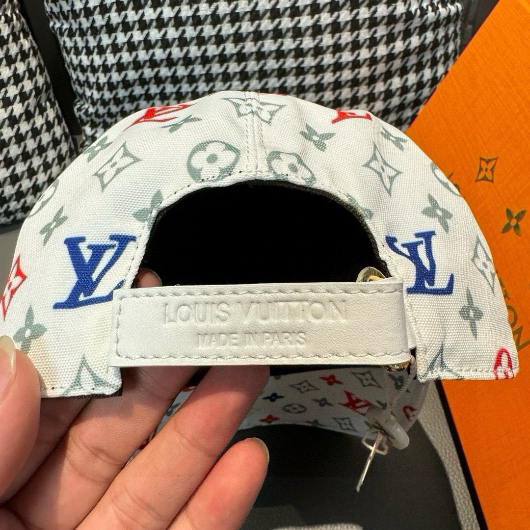 Loui* Vuitton Hat