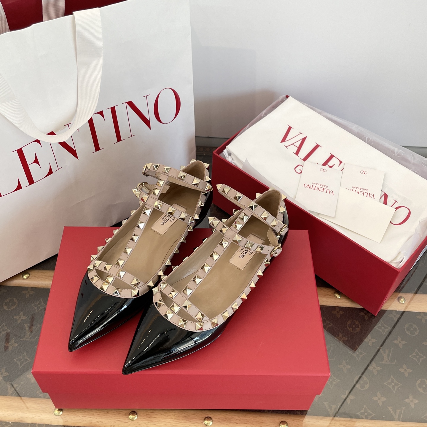 Valentino Rockstud Flat(EU35-41)