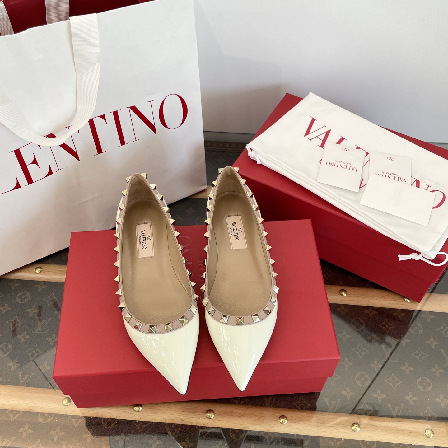 Valentino Rockstud Flat(EU35-41)