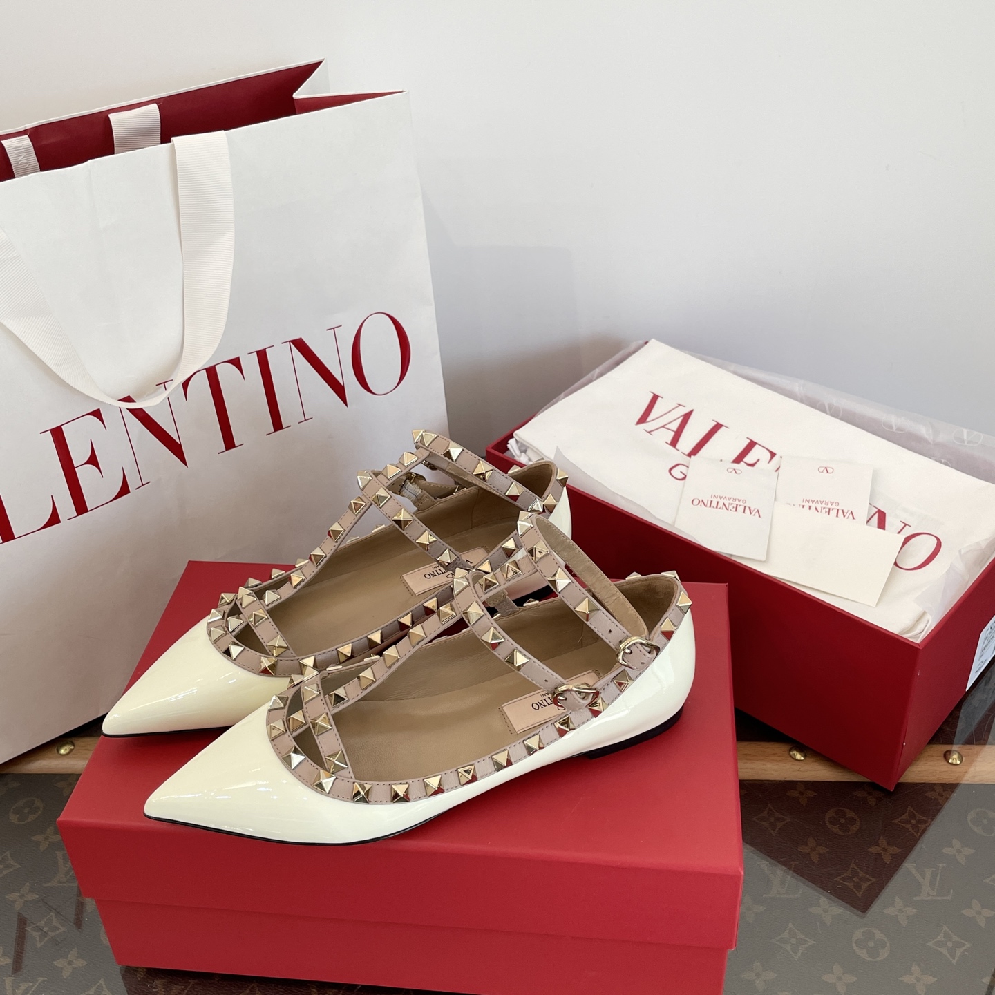 Valentino Rockstud Flat(EU35-41)