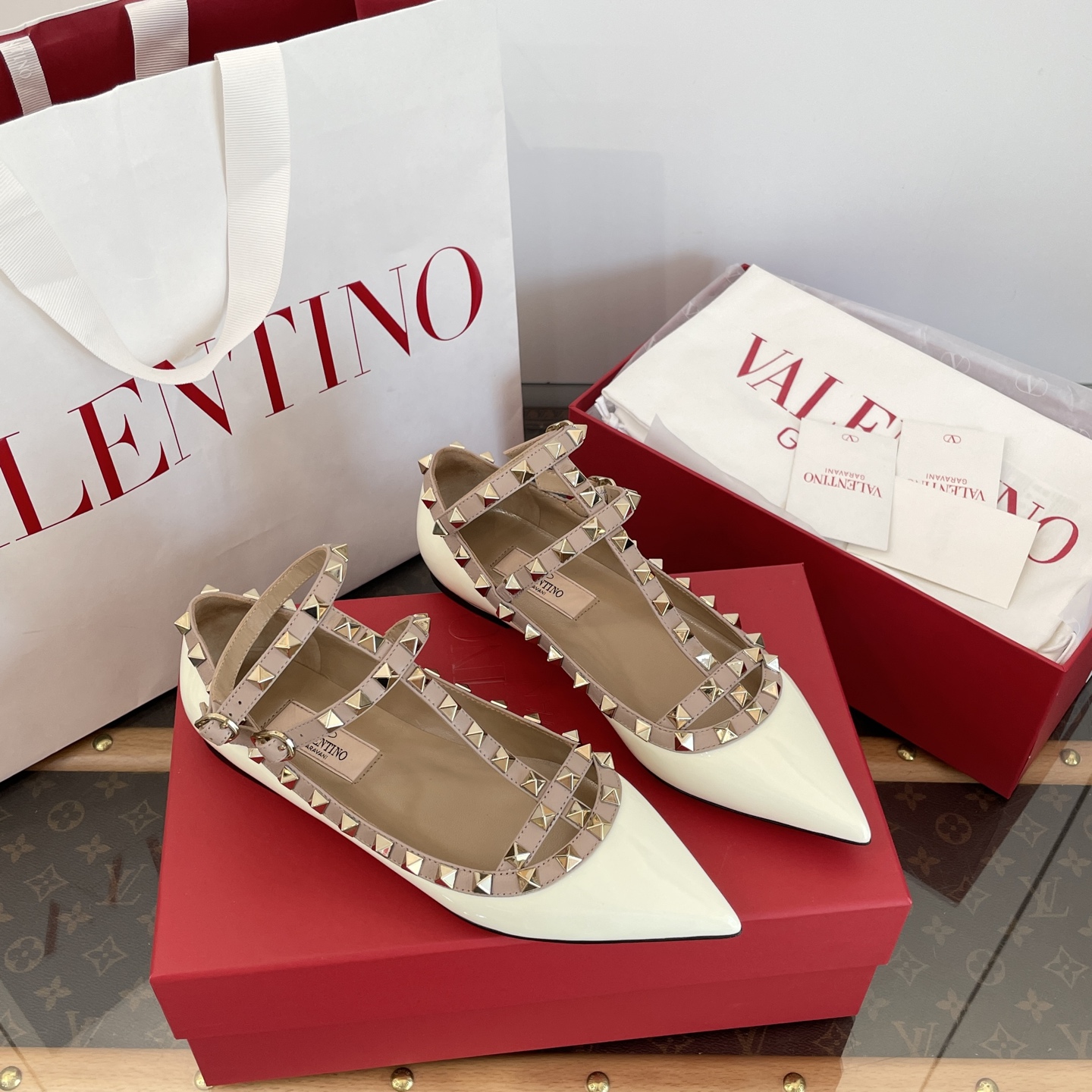 Valentino Rockstud Flat(EU35-41)