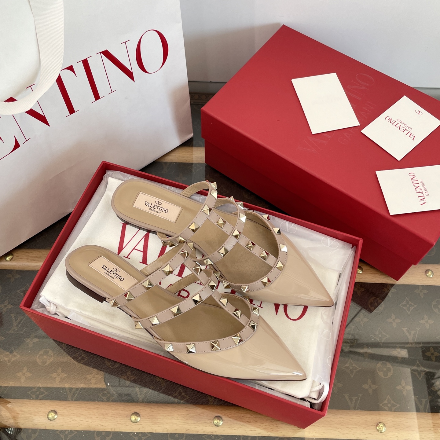 Valentino Rockstud  Flat Patent Leather(EU35-41)