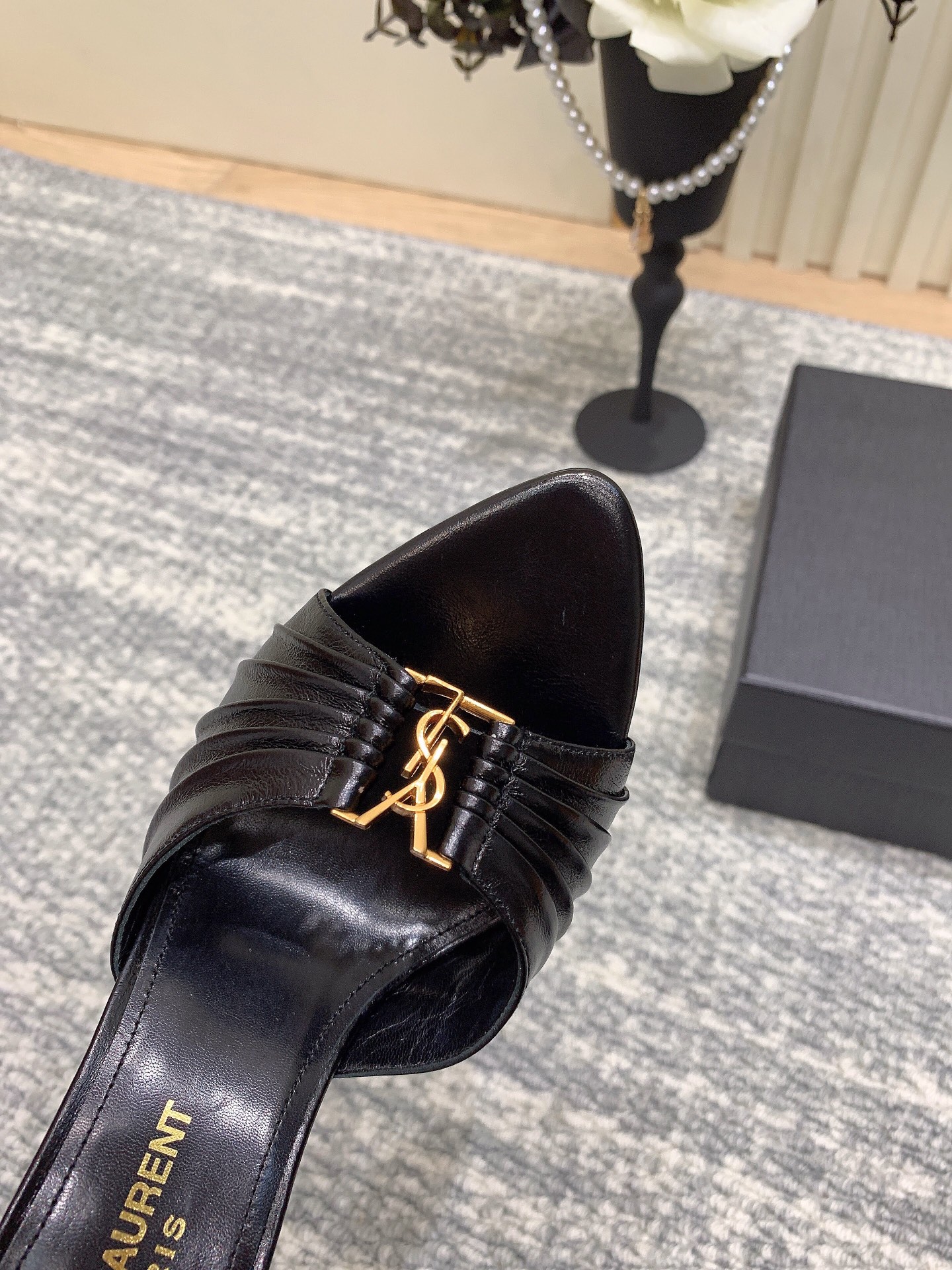 YSL 2025SS Sandals (EU35-42)